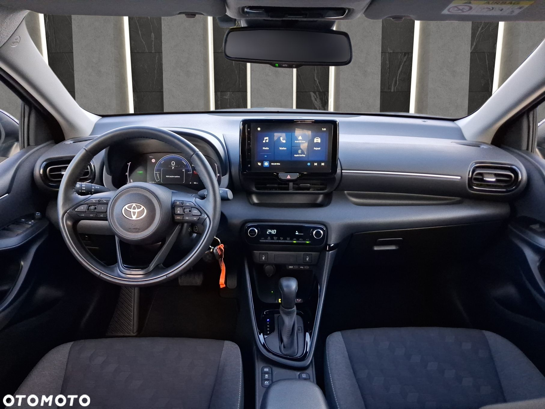 Toyota Yaris Hybrid 1.5 Style - 18