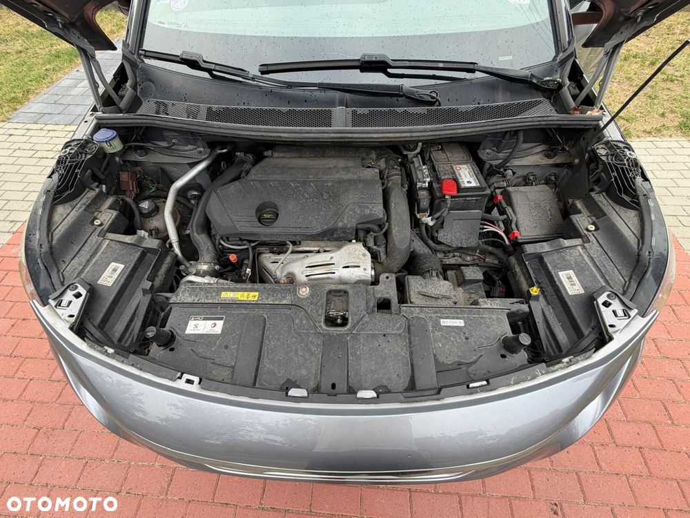 Peugeot 5008 1.6 PureTech GT Line S&S EAT8 - 25