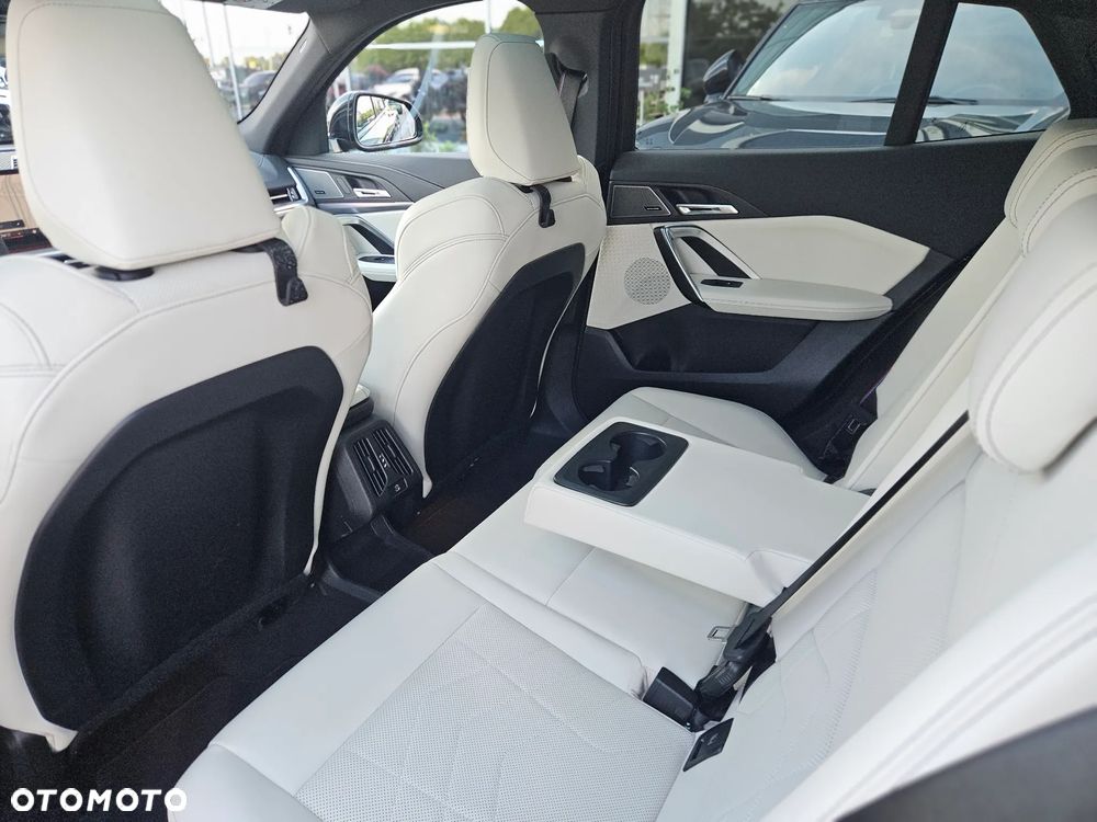 BMW X2 - 40