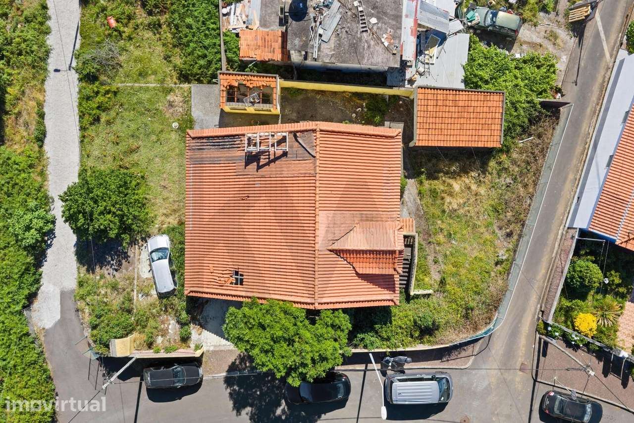 Moradia para Recuperar com Vista Mar e Excelente Potencial | Gaula | S - Grande imagem: 2/39