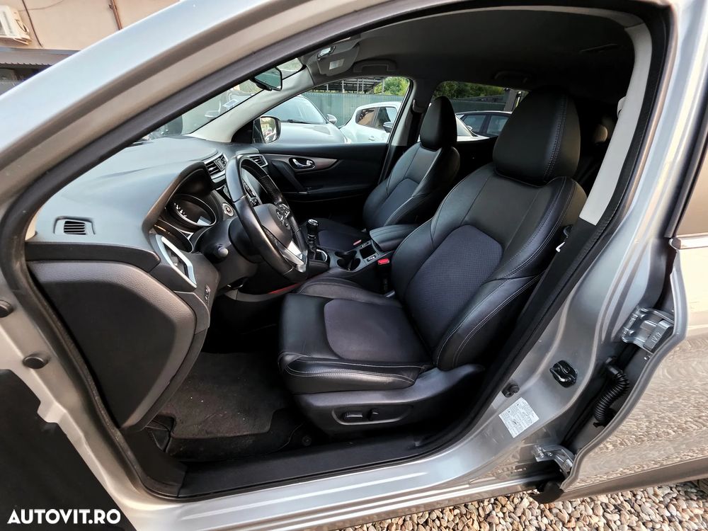 Nissan Qashqai 1.6 DCI Start/Stop Tekna - 23