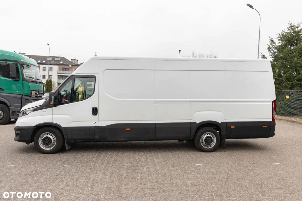 Iveco 35S16 - 13