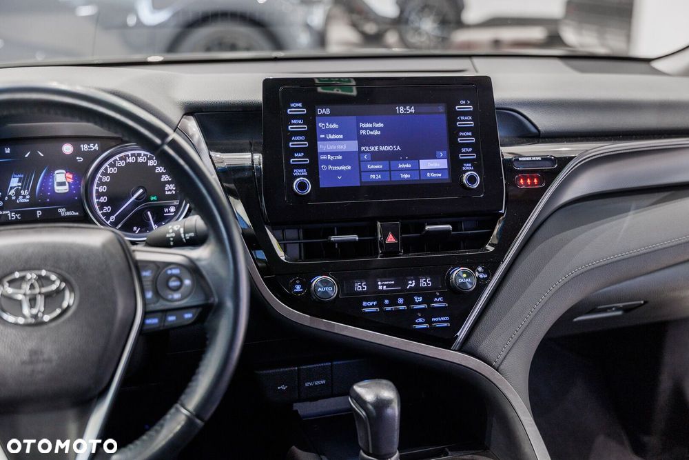 Toyota Camry 2.5 Hybrid Comfort CVT - 26