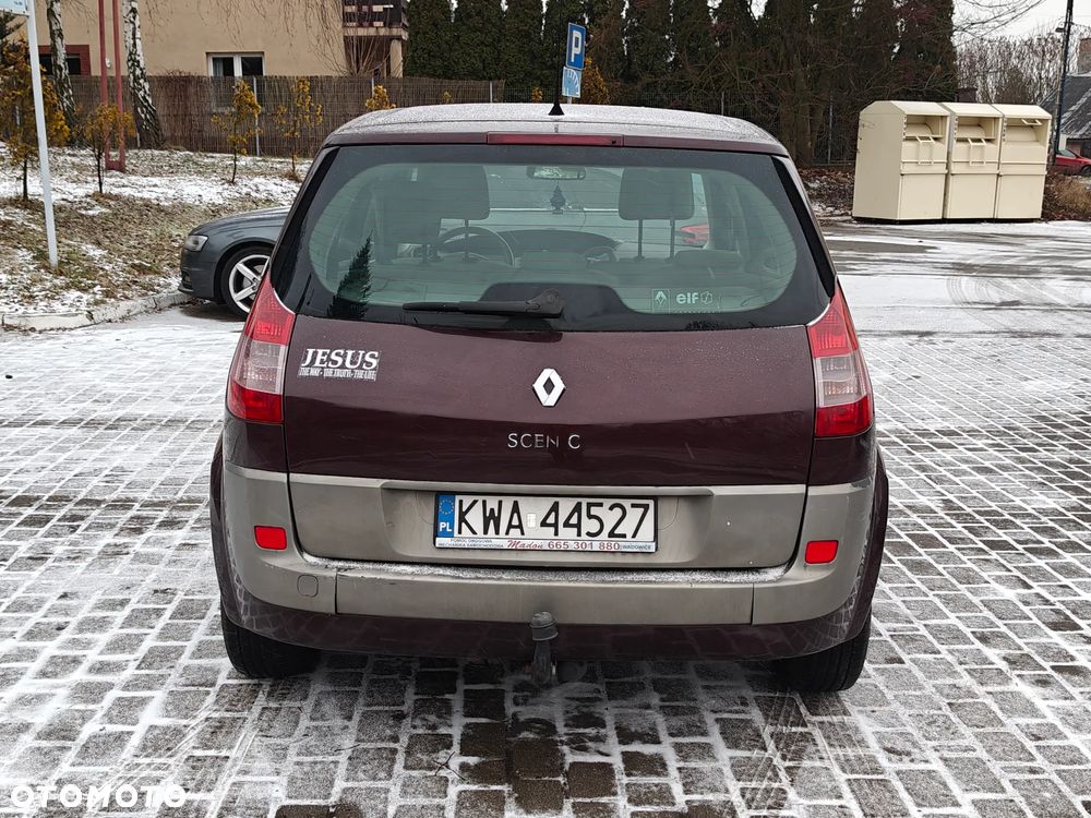 Renault Scenic 1.6 16V Confort Privilege - 12