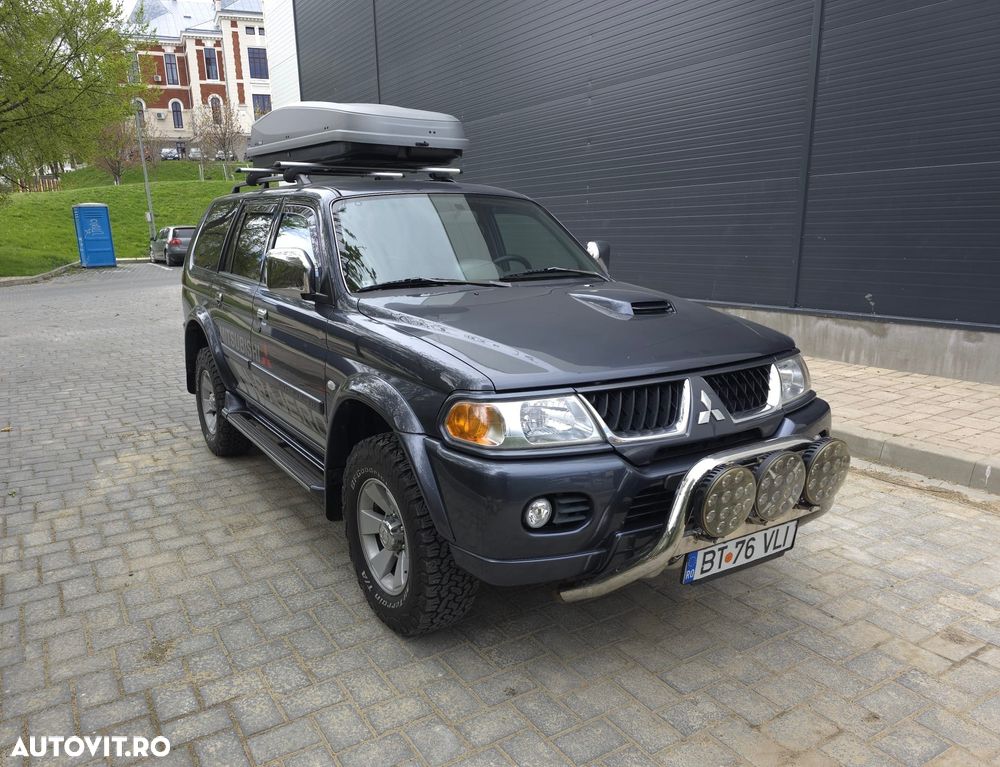 Mitsubishi Pajero Sport 2.5 TD Intense Piele + - 5