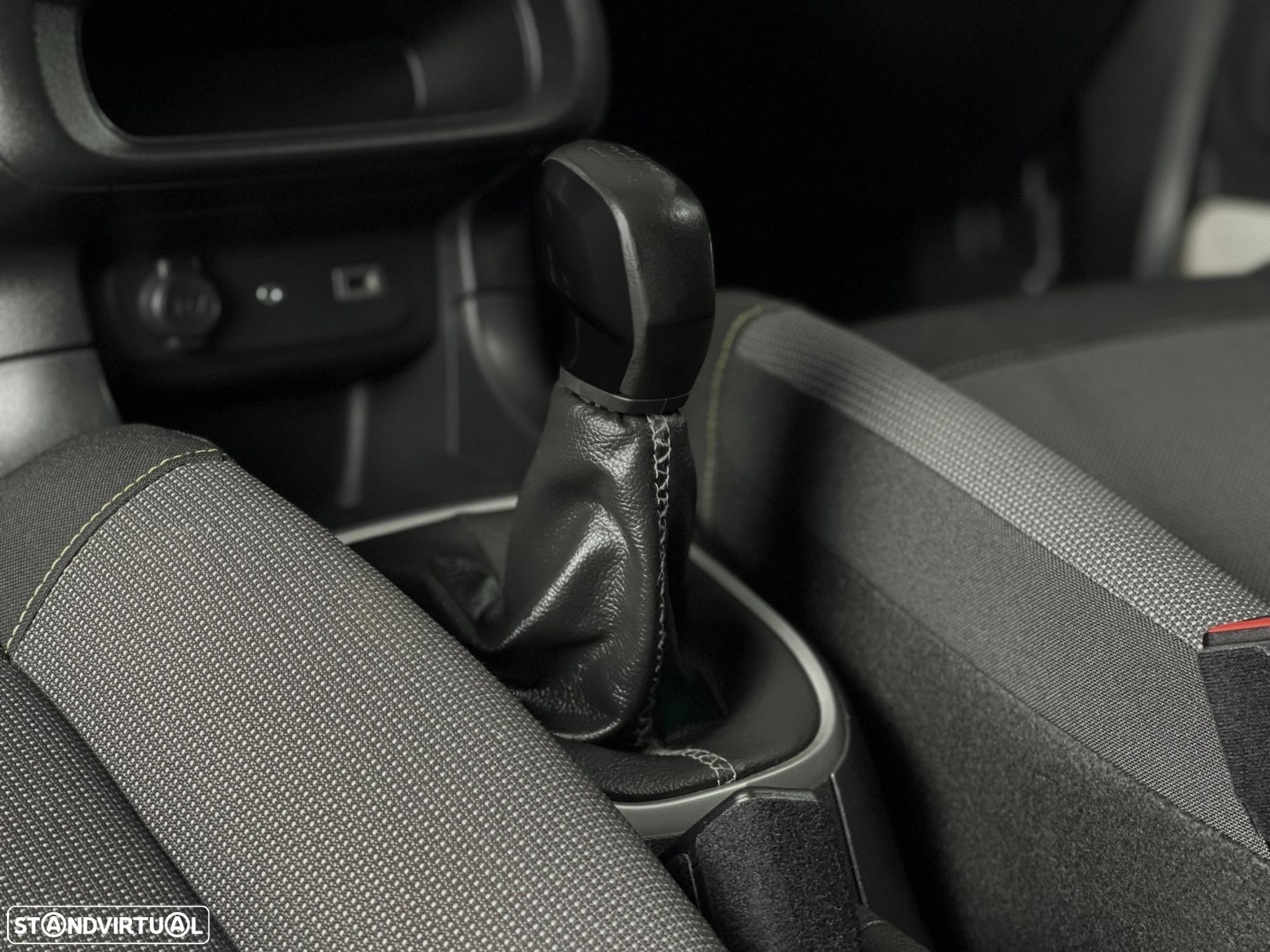 Citroën C3 1.2 PureTech Feel - 10