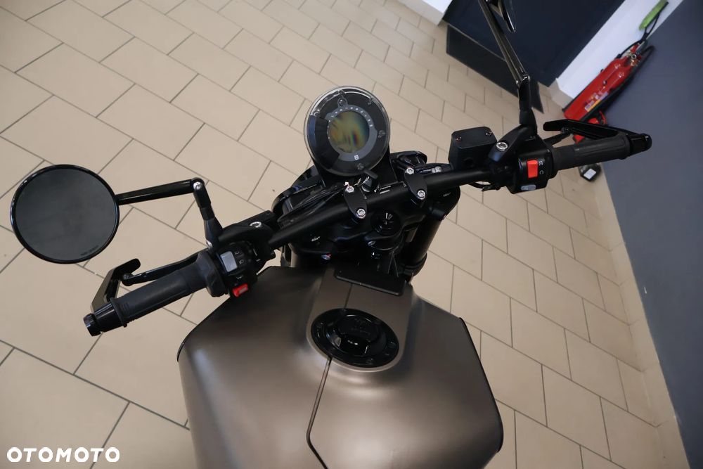 Husqvarna Svartpilen - 7