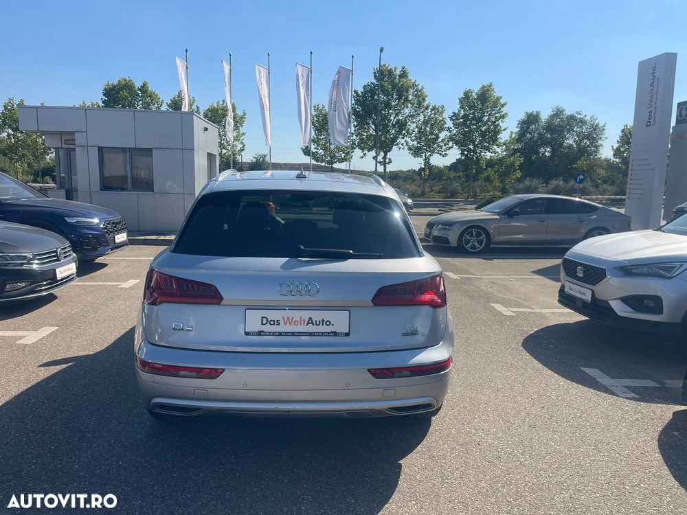 Audi Q5 2.0 40 TDI quattro S tronic Sport - 5