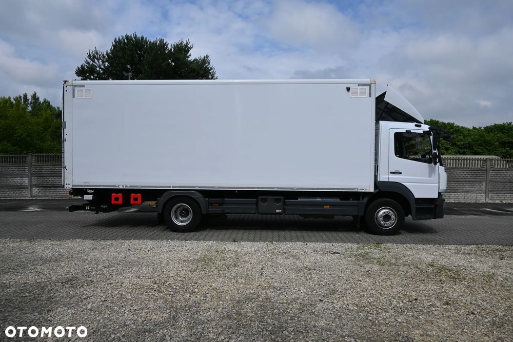Mercedes-Benz Atego 1527 kontener 7,25 winda 2 T klima kamery - 6