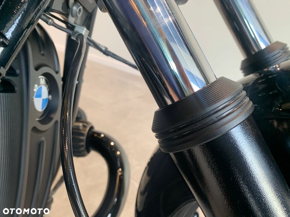 BMW R - 26