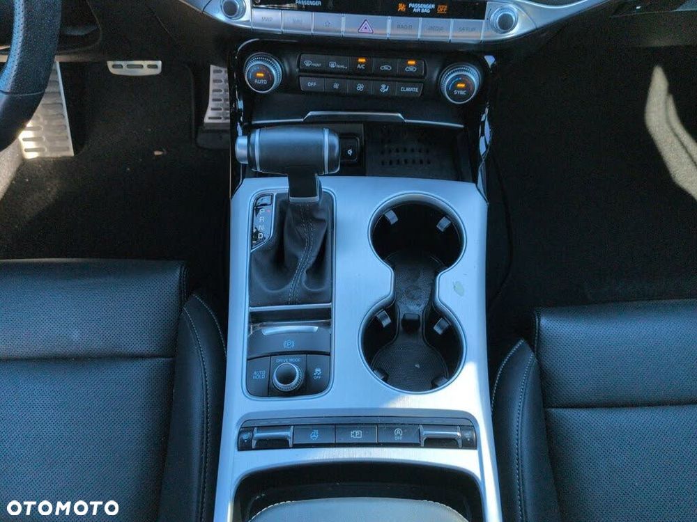 Kia Stinger 3.3 T-GDI V6 GT AWD - 3