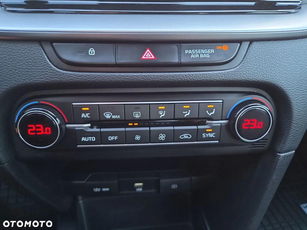 Kia Ceed 1.5 T-GDI M - 17