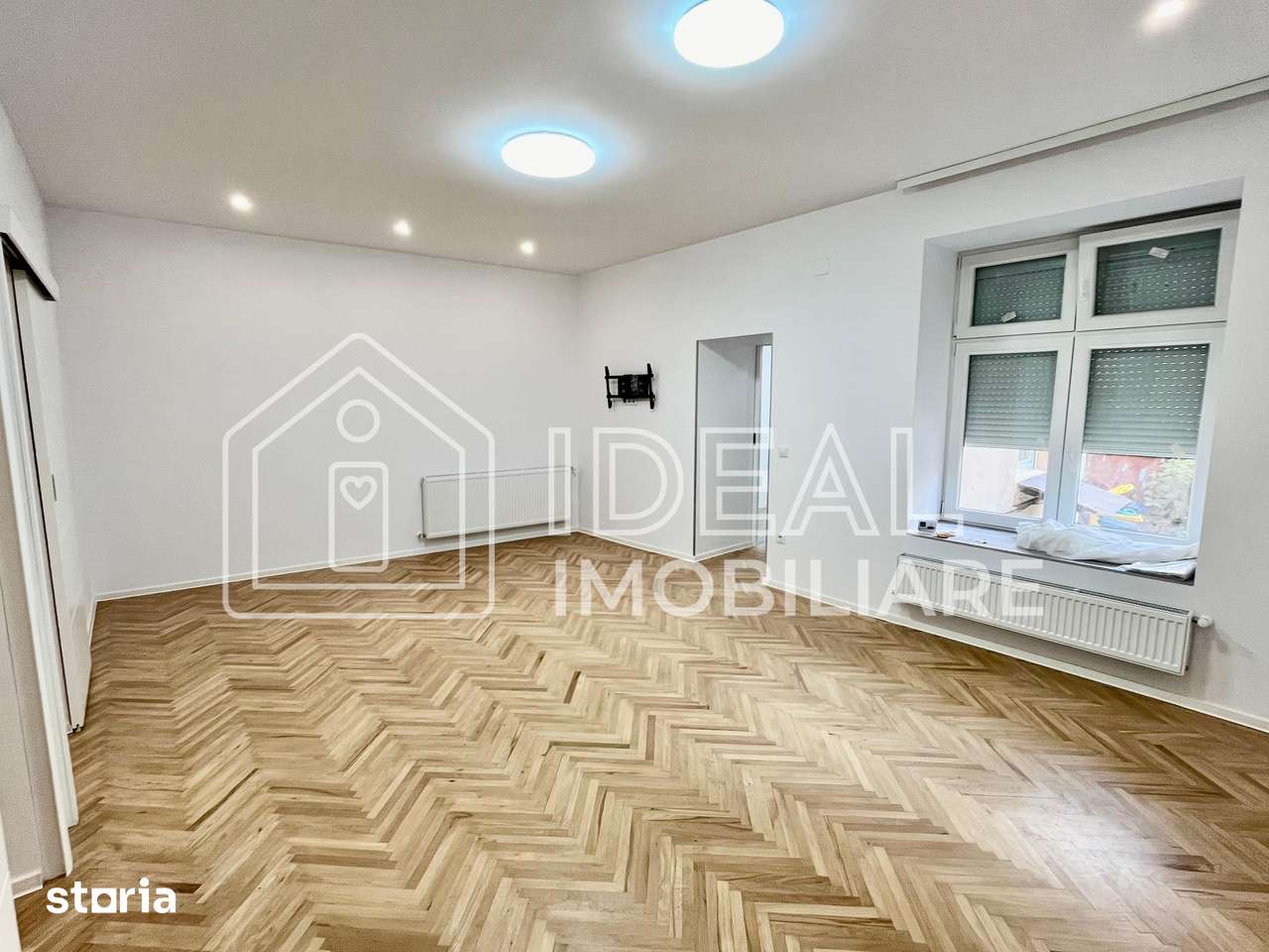 Apartament Ultracentral cu 2 camere complet renovat - de vânzare — fotografia 3