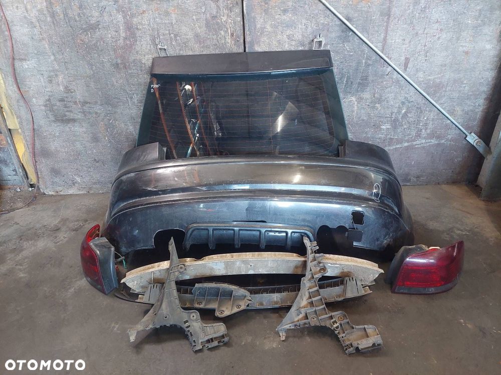 KOMPLETNY TYŁ KLAPA BAGAŻNIKA ZDERZAK TYŁ LAMPY AUDI A3 8P 3D LZ7L - 1