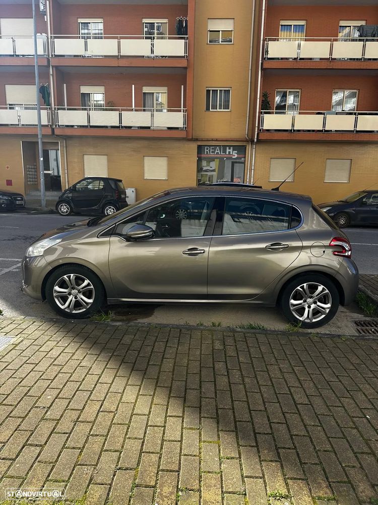 Peugeot 208 e-HDi 92 ETG6 Stop&Start Allure - 7
