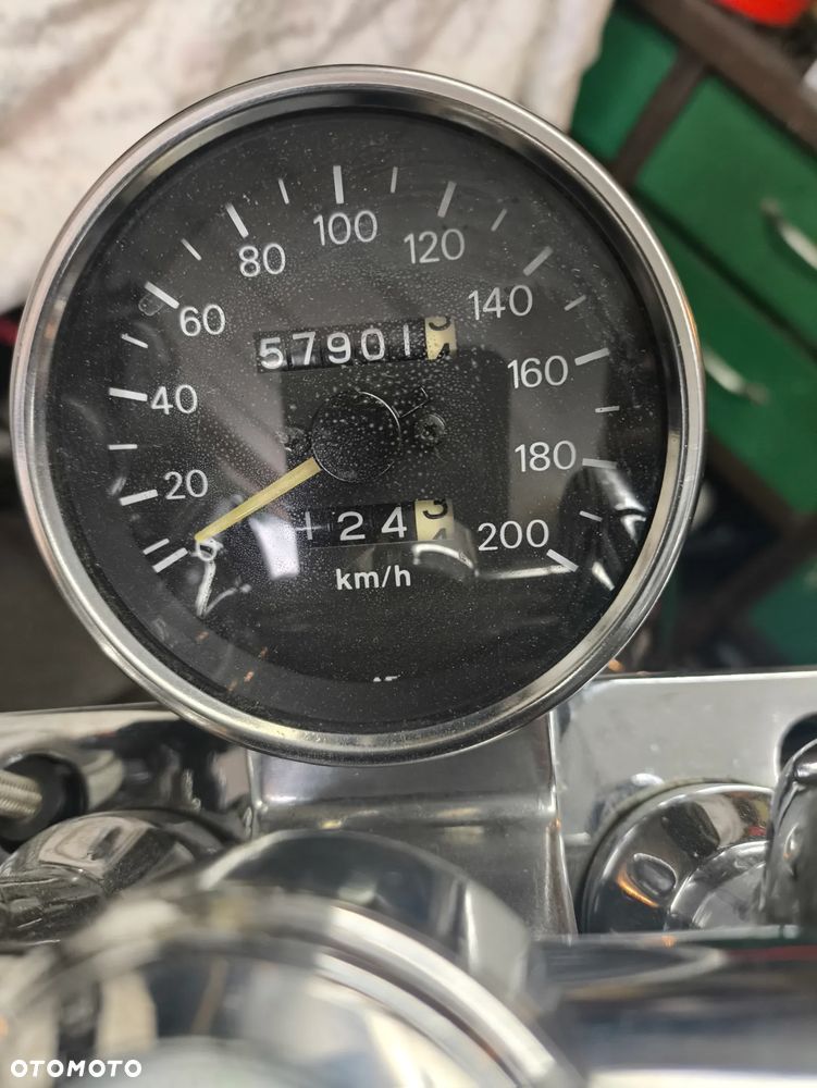 Suzuki VS - 4