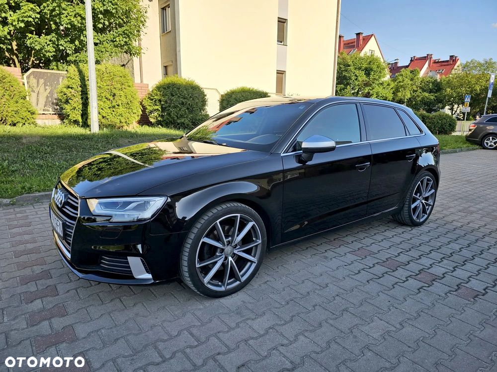 Audi A3 Sportback - 1