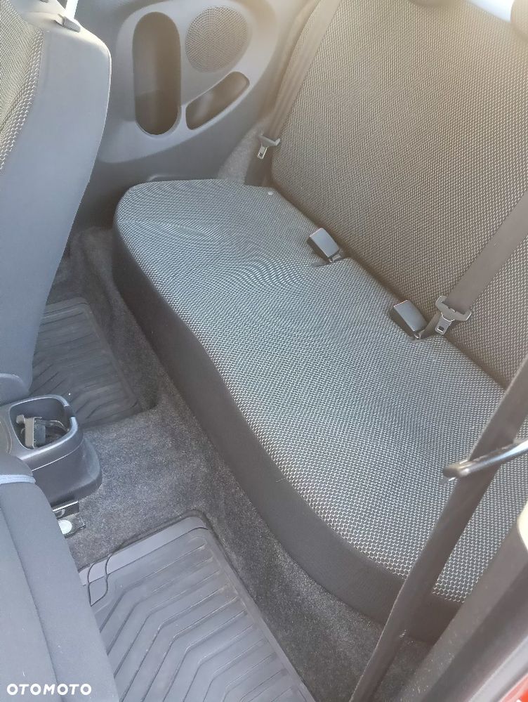 Nissan Micra - 7