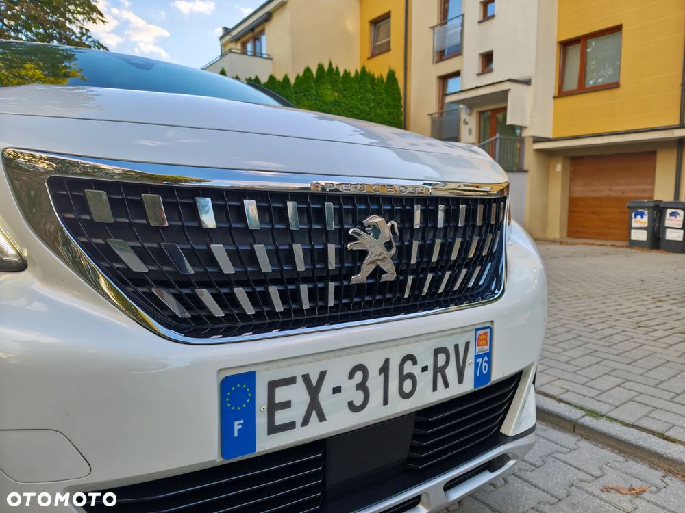 Peugeot 3008 PureTech 130 Stop & Start GPF Allure - 16