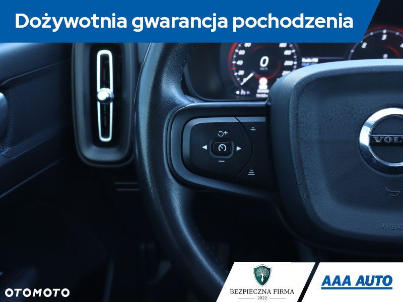 Volvo XC 40 - 21