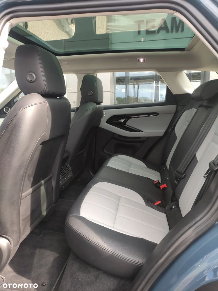 Land Rover Range Rover Evoque - 17