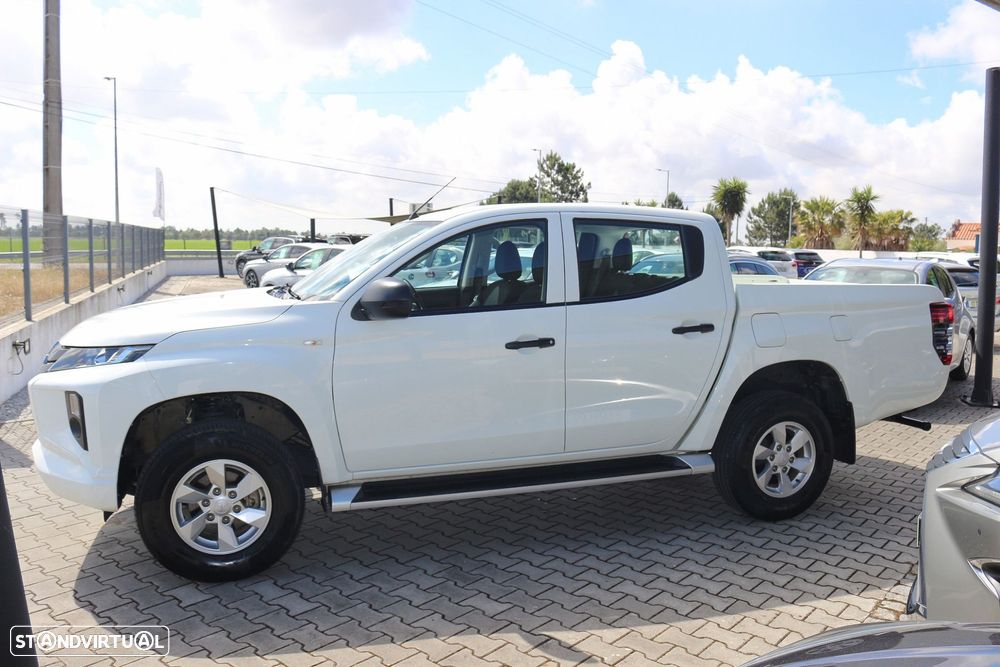 Mitsubishi L200 2.3 DI-D Space Cab Invite Strakar Look 4WD - 16