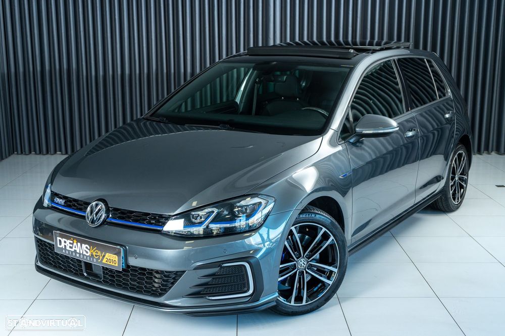 VW Golf 1.4 GTE Plug-In-Hybrid DSG - 31