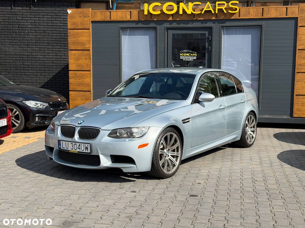 BMW M3 2009 photo 3