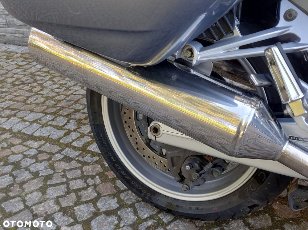 Yamaha FJR - 16