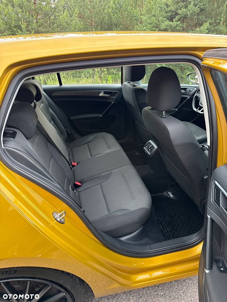 Volkswagen Golf - 18