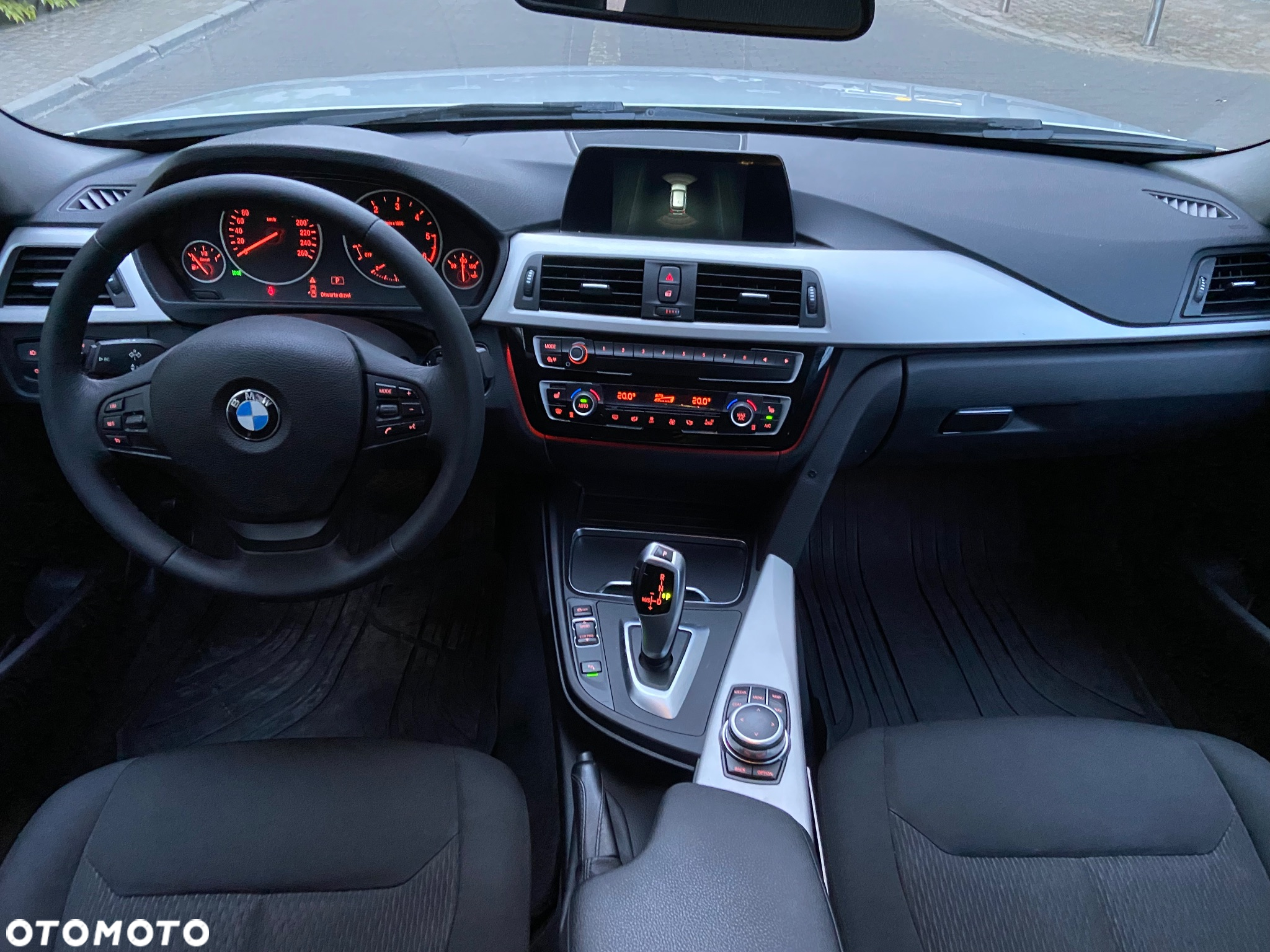 BMW Seria 3 320d Luxury Line sport - 22