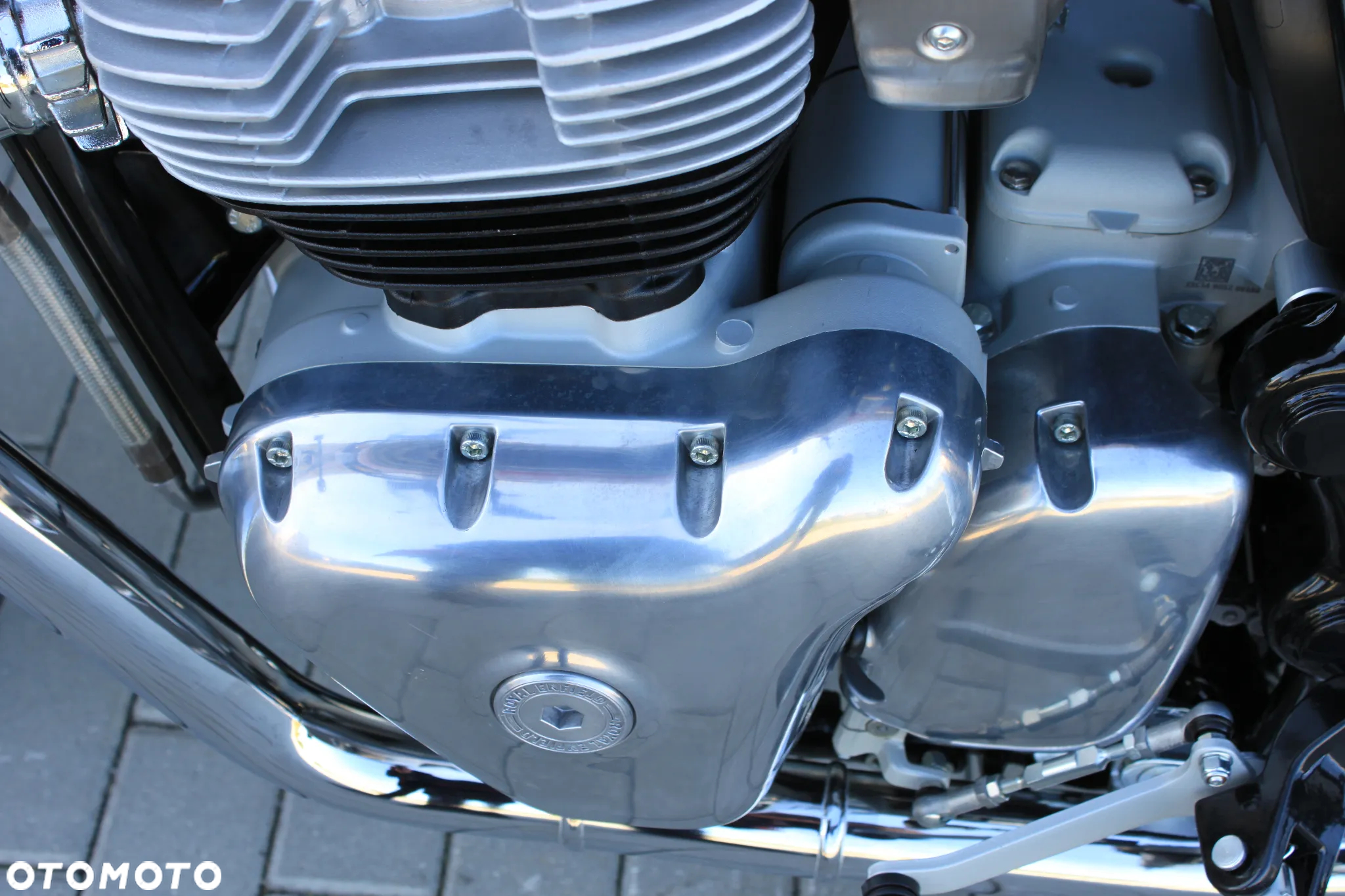 Royal Enfield Interceptor - 19
