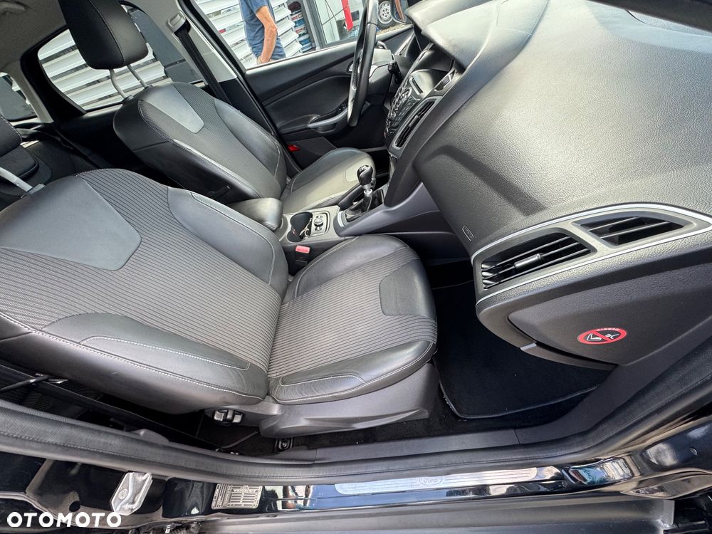 Ford Focus 1.0 EcoBoost STart-Stopp-System TITANIUM - 16