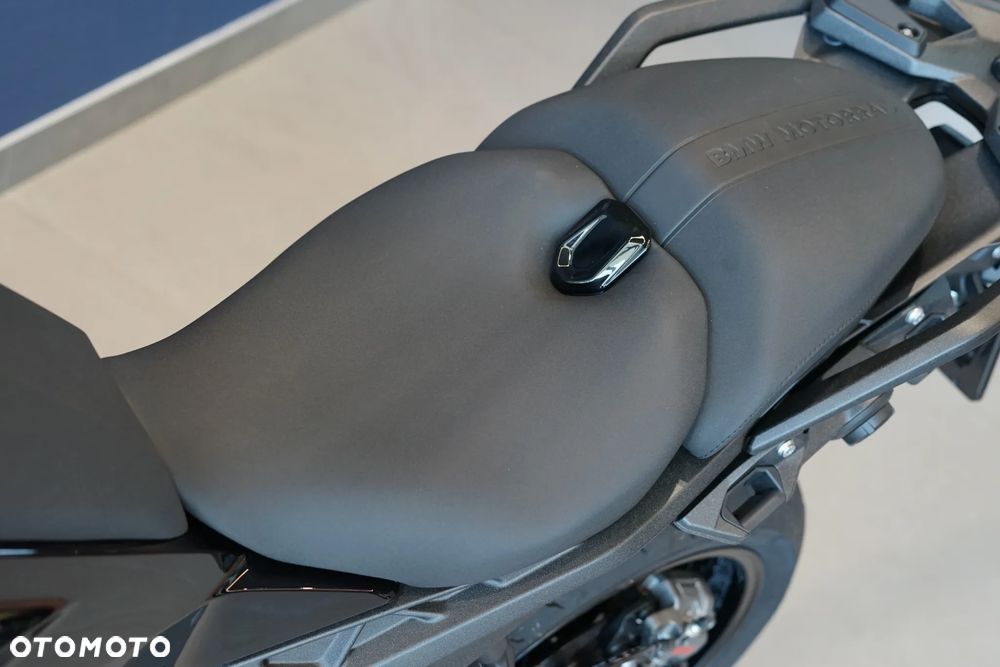 BMW RS - 27