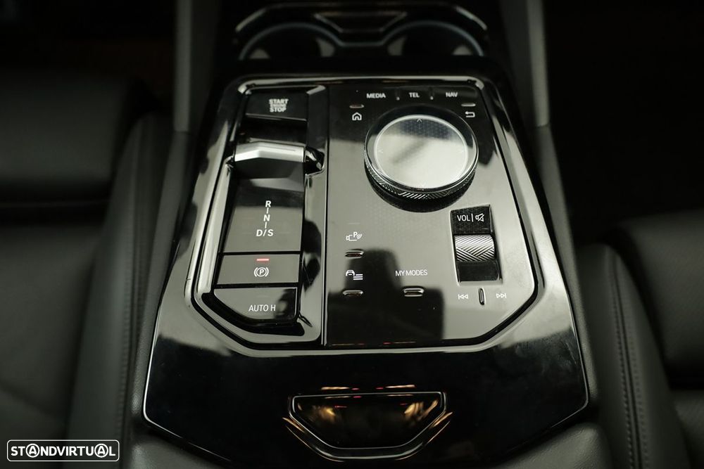 BMW 520 d Pack Desportivo M - 13