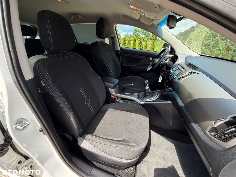 Kia Sportage 1.7 CRDI 2WD Attract - 24