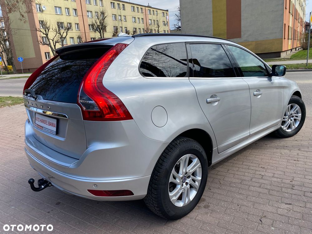 Volvo XC 60 D3 Geartronic Momentum - 27