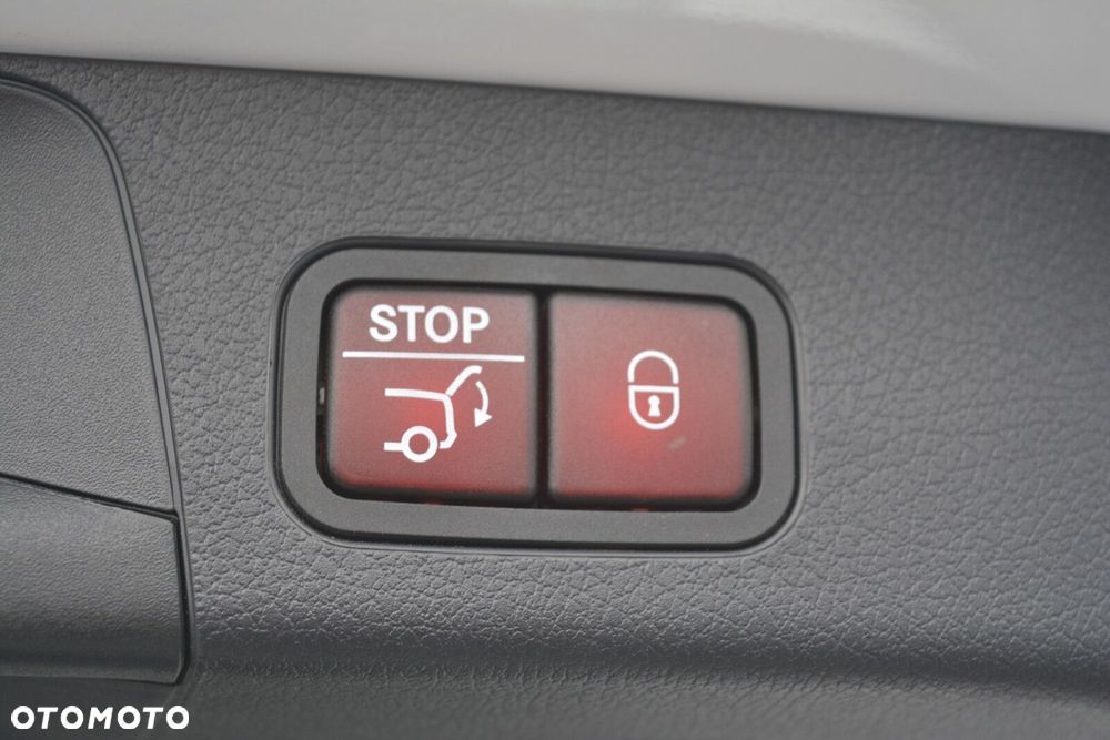 Mercedes-Benz GLB 200 d AMG Line 8G-DCT - 31