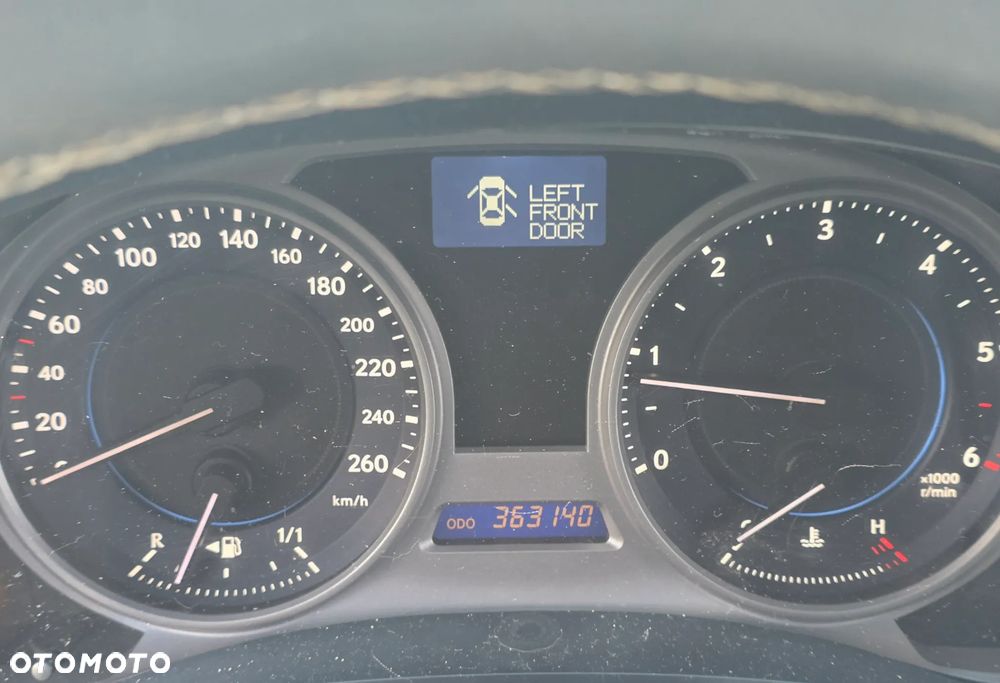 Lexus IS - 21