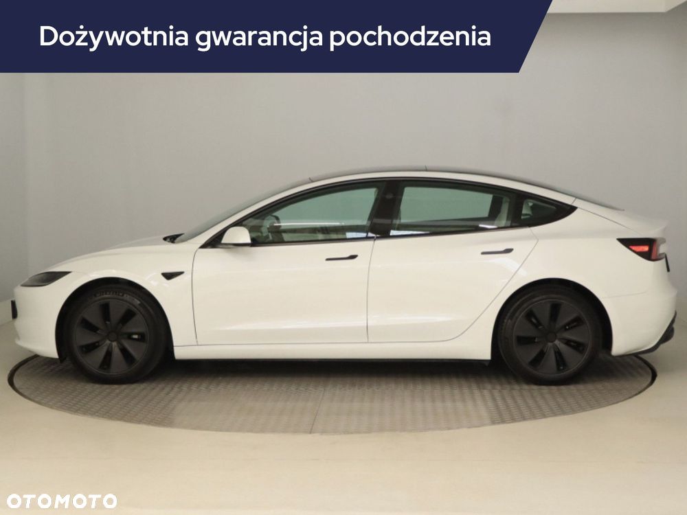 Tesla Model 3 - 4