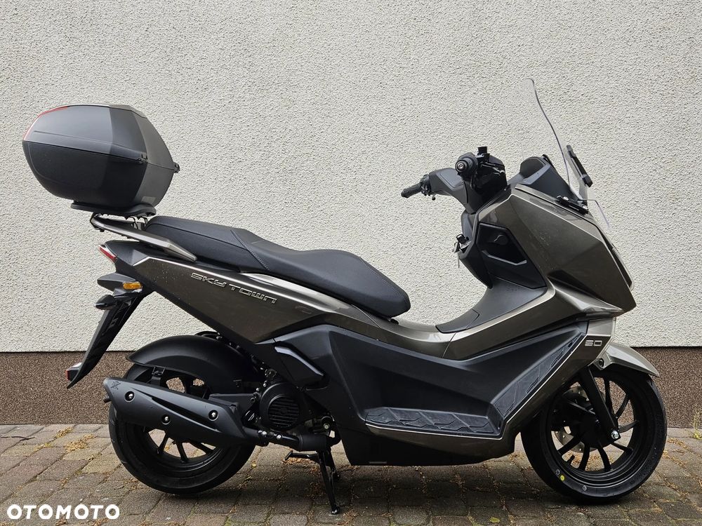 Kymco Skytown - 2