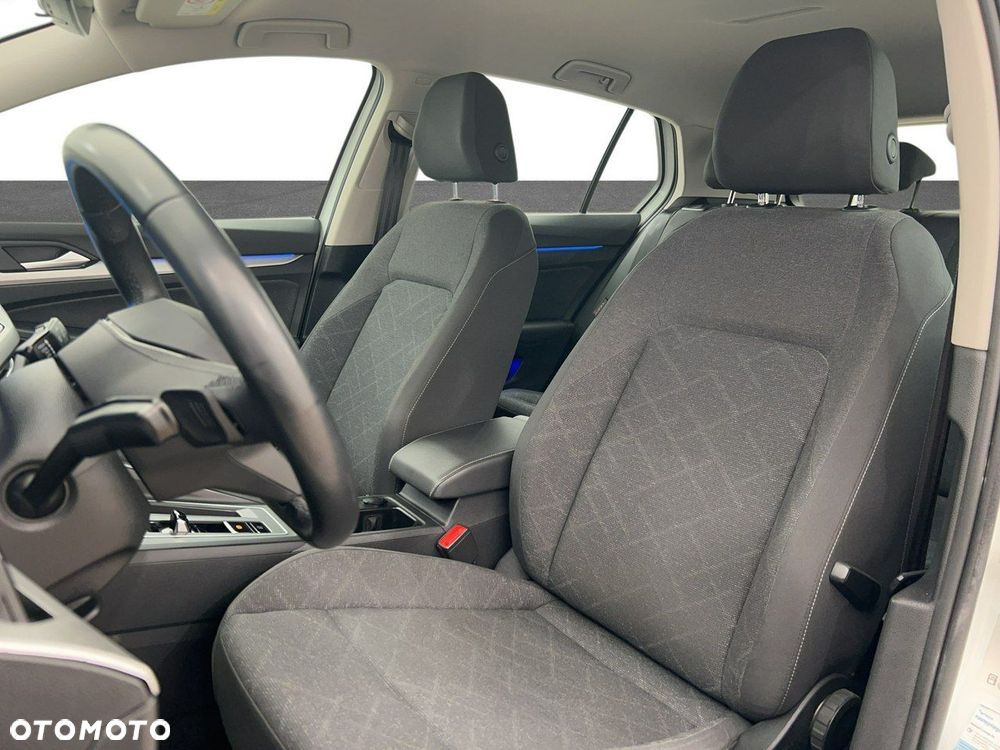 Volkswagen Golf - 18