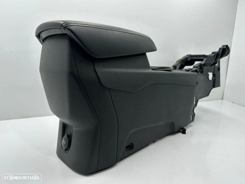 Apoio Braço / Consola Central - Ford Focus III (2013) - 3