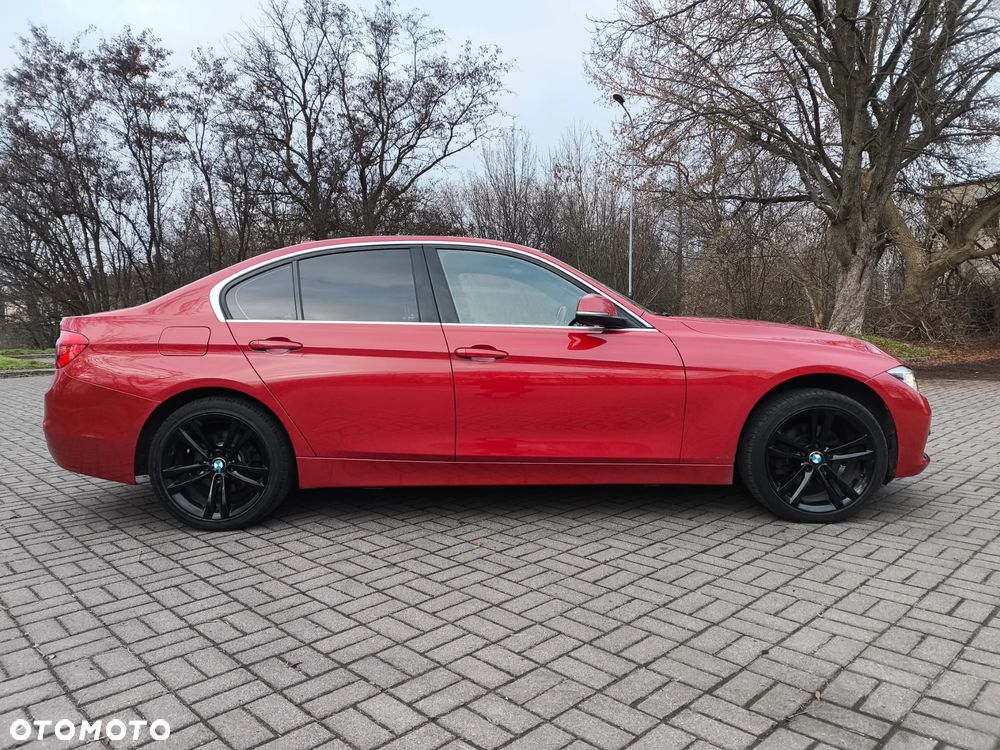 BMW Seria 3 330i xDrive Sport Line Sport - 6