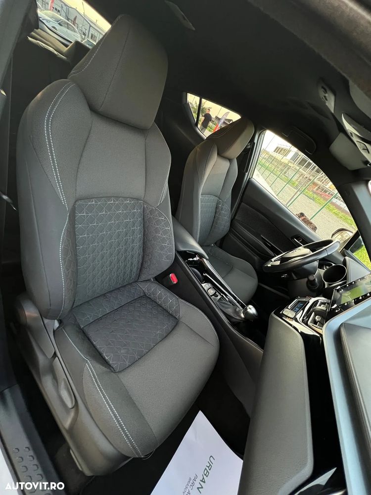 Toyota C-HR 1.8 HSD 122 CP 4x2 CVT C-lassy bi-tone - 18