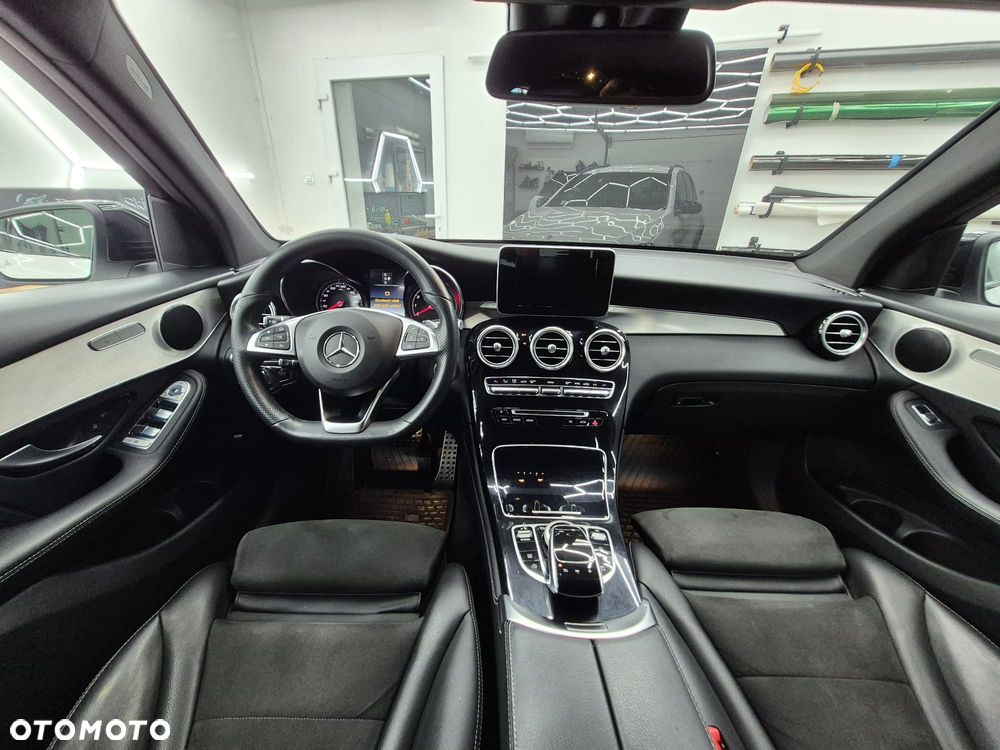 Mercedes-Benz GLC - 13