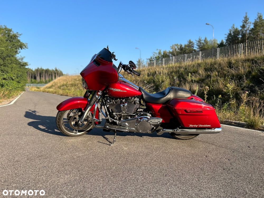 Harley-Davidson Touring Street Glide - 3