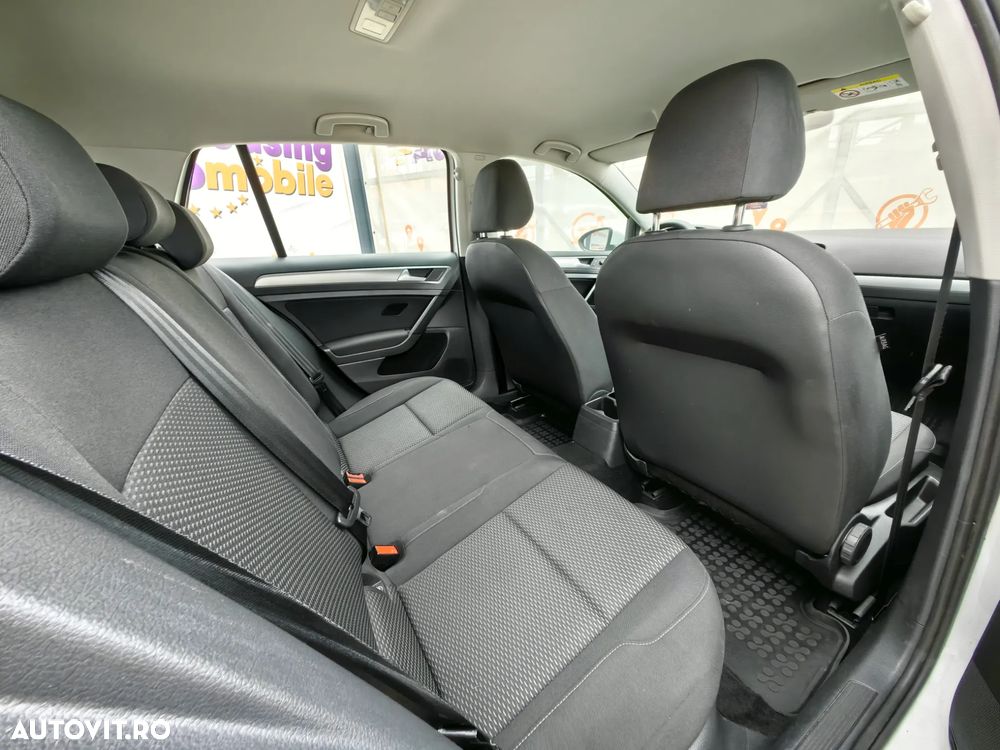 Volkswagen Golf 1.0 TSI Comfortline - 8