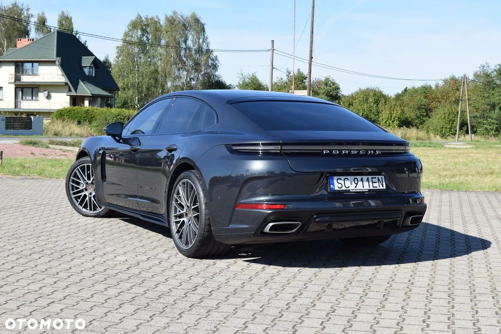 Porsche Panamera 4 - 5