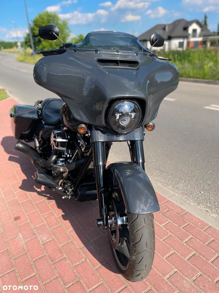 Harley-Davidson Touring Street Glide - 9